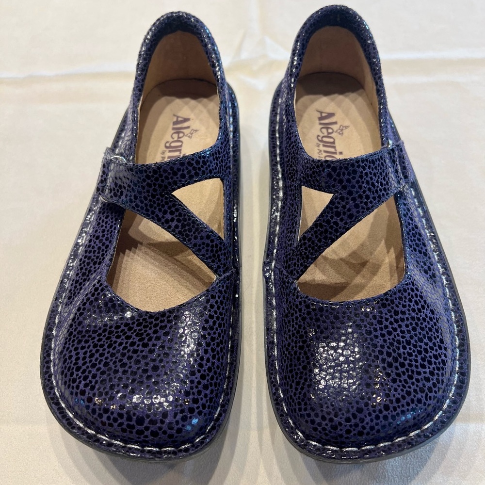 ALEGRIA Womens size 7